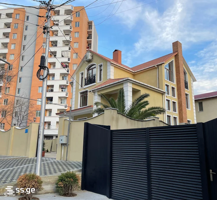 Коммерческое помещение 120 кв.м в Глдани