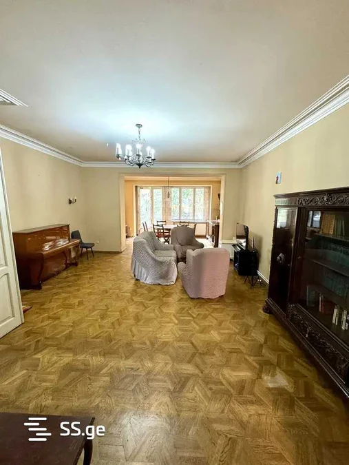 Коммерческое помещение на улица Атени Vake
