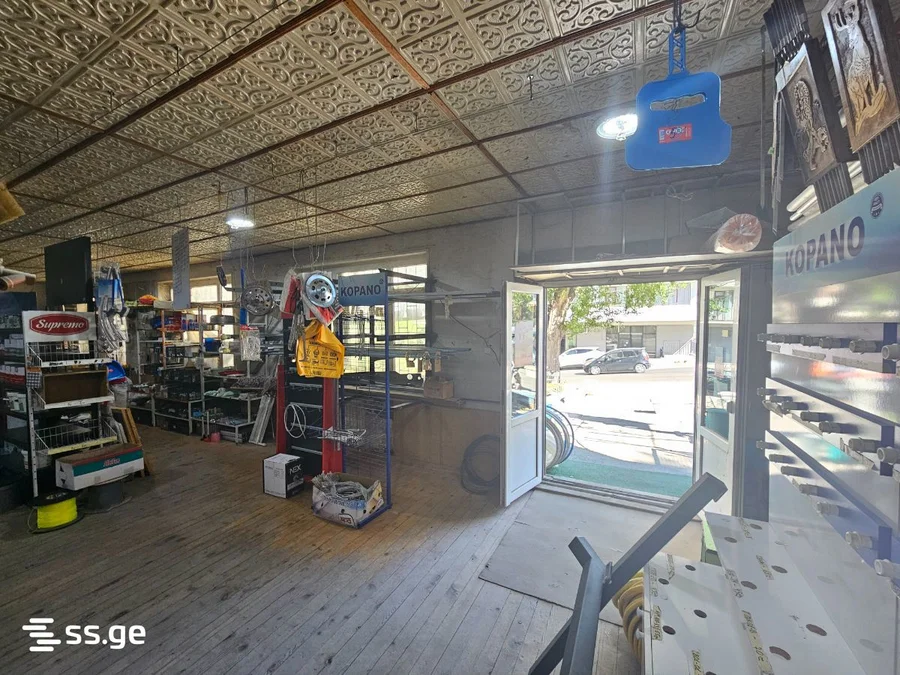 Shopping Property For Rent. Vashlijvari