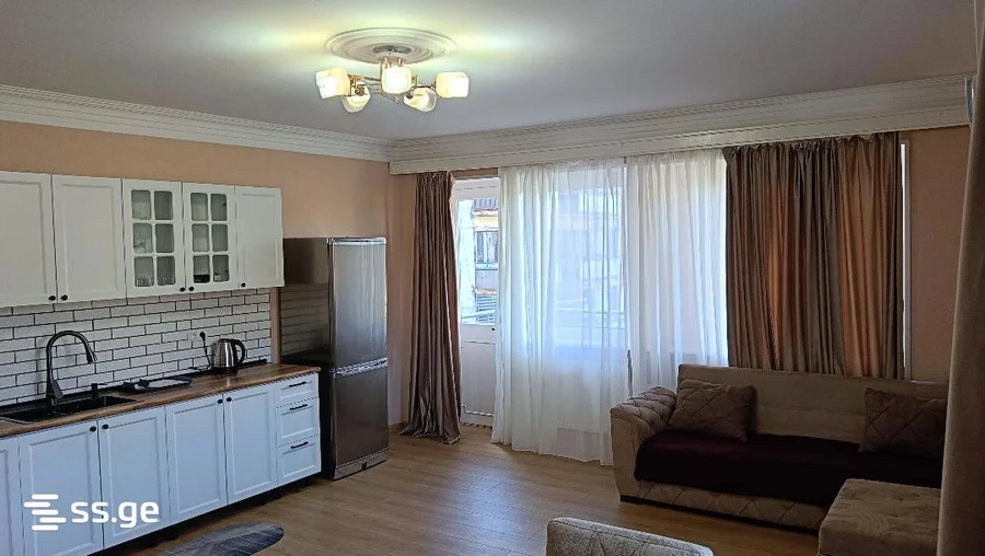 4 room Flat for rent. Vake