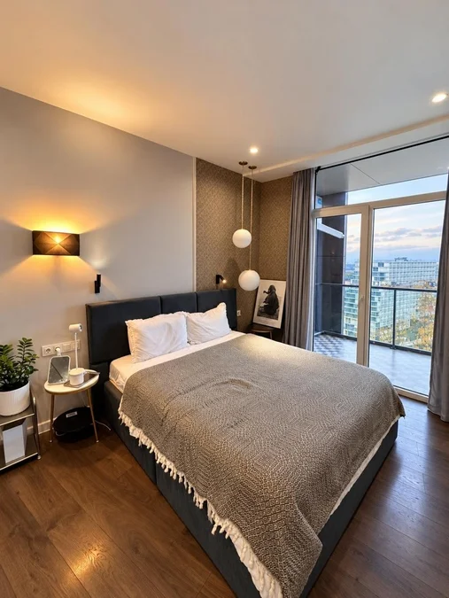 Bi Residence: 2-комнатная, 46.0 м²