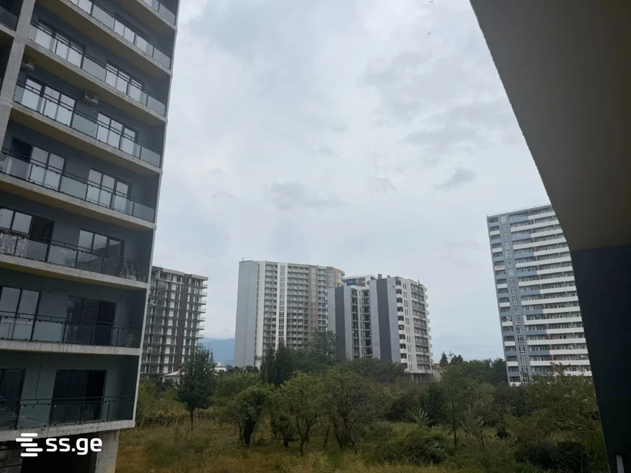 1+1 на Airport road 41ა Airport District