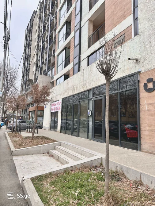 Commercial Real Estate For Rent. Didi digomi