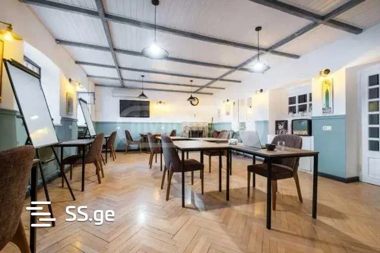 Commercial space For Rent. Vera
