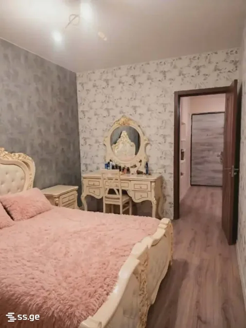 Коммерческое помещение на kaloubani st. 0 Mesame masivi
