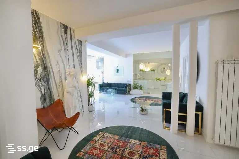4 room Flat For Sale. Vake
