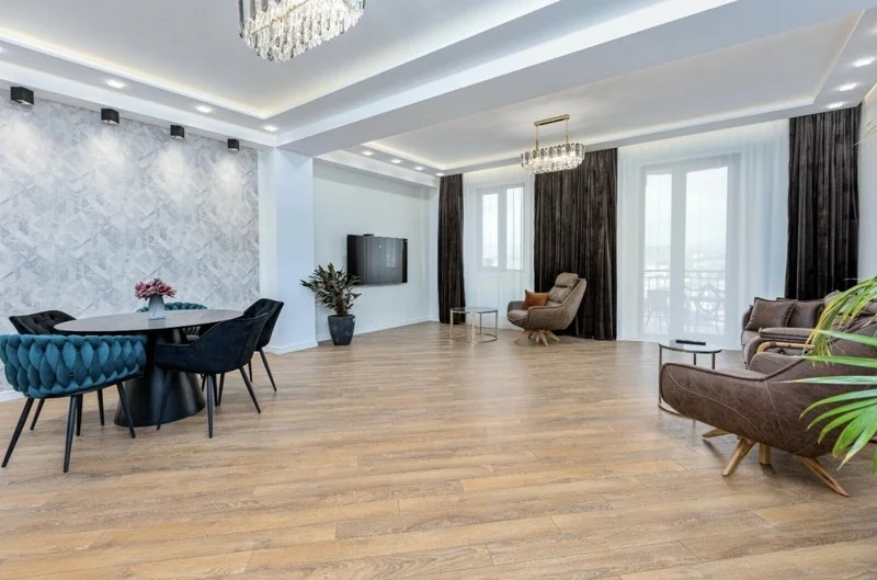 Улица Мераба Коставы: 5-комнатная, 140,0 м²