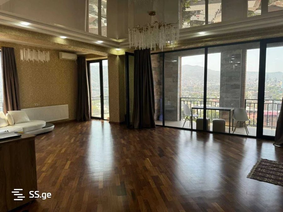3 room Flat For Sale. Chugureti