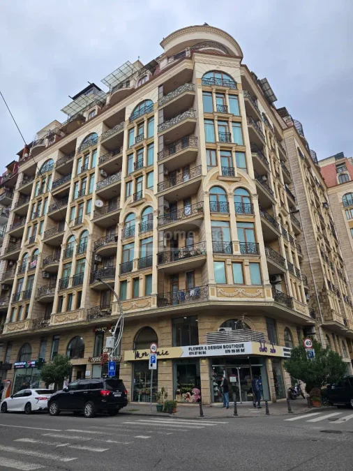 3-комнатная квартира в Старом Батуми, $700