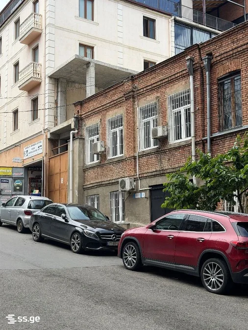 5-комнатный частный дом. Сабуртало