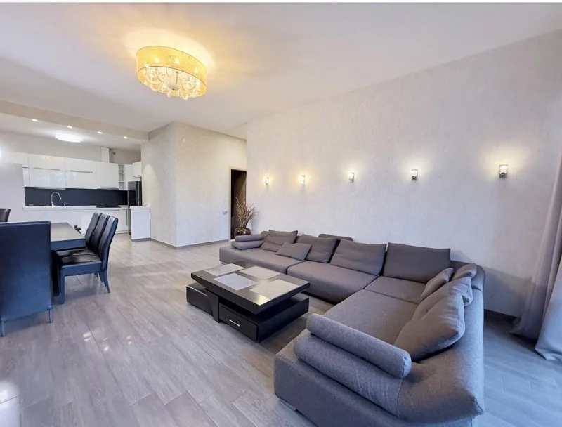 Ул. Нино Рамишвили, 22: 4-комнатная, 164,0 м²