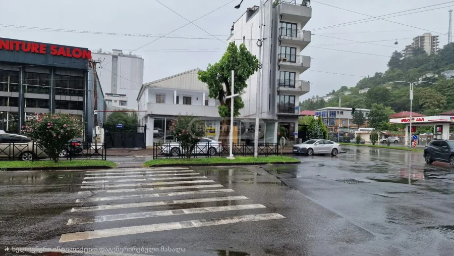 Сдаются в аренду универсальные коммерческие помещения в районе Багратиони