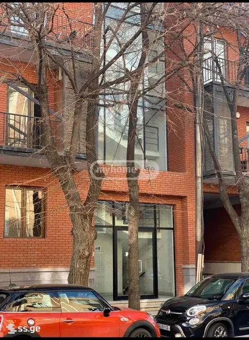 3-комнатная квартира. Вера