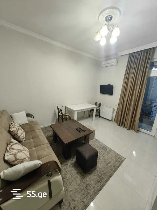 Большой частный дом в Старом Батуми, 460 м²