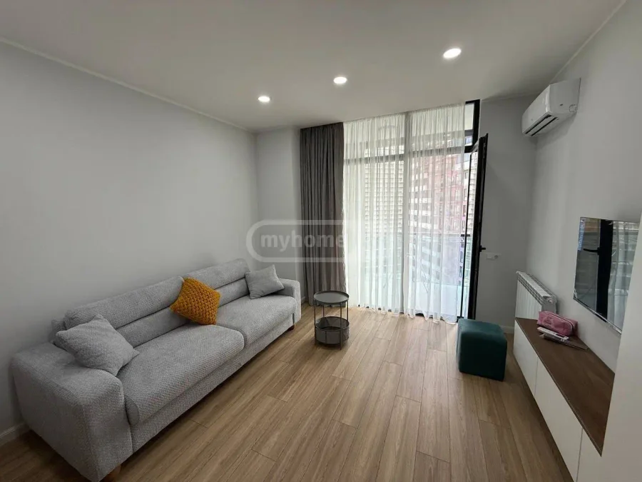 1-комнатная квартира в ЖК Багратиони, $400
