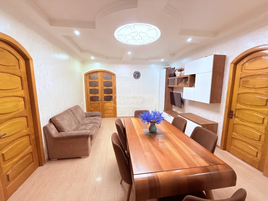 3+1, $178000, Агмашенебели