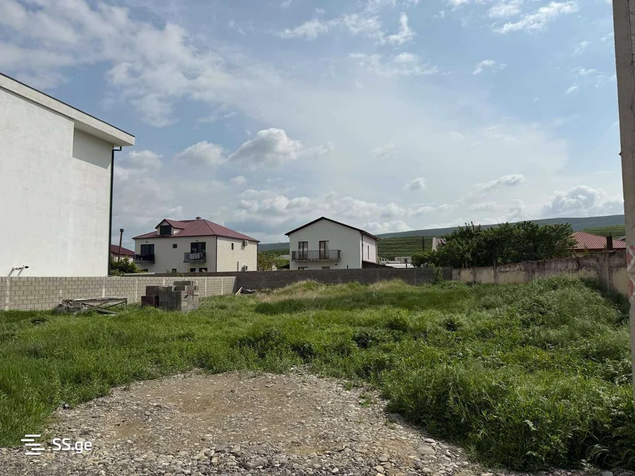 Земельный участок в Дидгом на улице Берты фон Суттнер, 800 кв.м, коммуникации подведены к участку. Я собственник