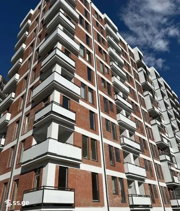 4-комнатная квартира в Тбилиси