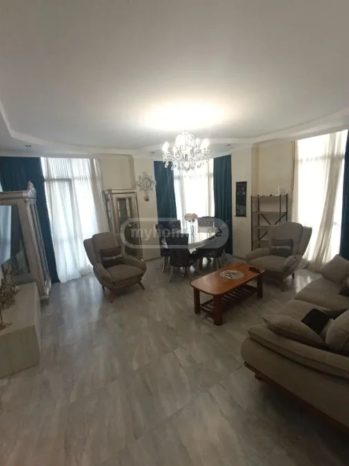 Квартира 3+1 на год $1000