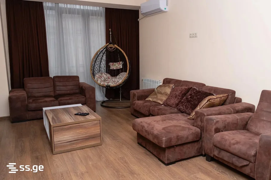 4 room Flat For Rent. Chugureti