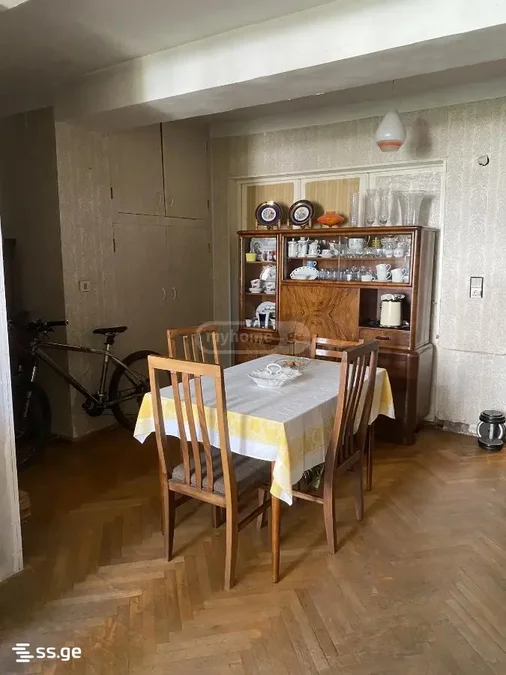 6-комнатная квартира на продажу. Сабуртало