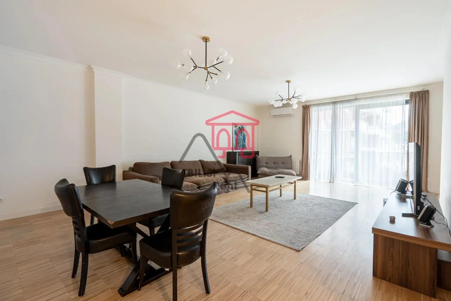 4-комнатная квартира, 185 м² в Ваке, $2000