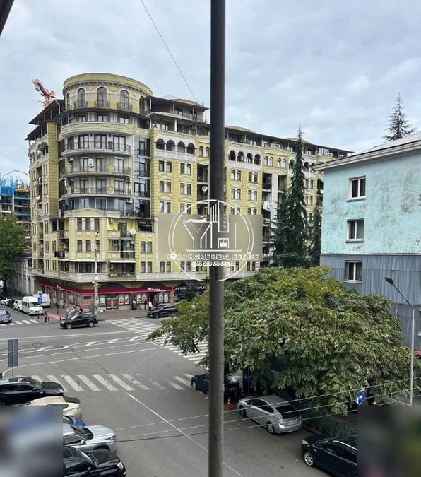 2-комнатная квартира на ул. Чавчавадзе, 55 кв.м, $600