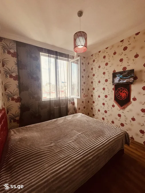 4-комнатная квартира на Агмашенебели, $950