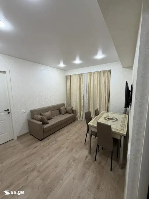 3-комнатная квартира. Глдани