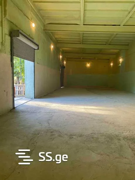 Store-Industrial property For Rent. Afrika