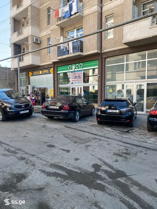 Commercial space For Sale. Chugureti