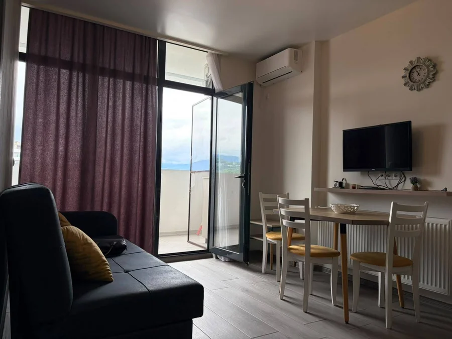 1+1 у Аллеи Героев, Sunrise, $500