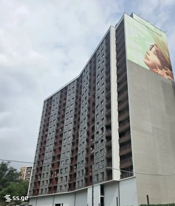 4-комнатная квартира в Тбилиси