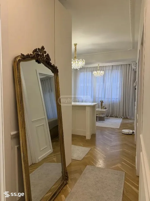 2-комнатная квартира в Тбилиси