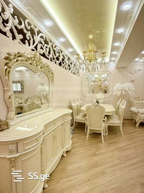 4-комнатная квартира в Тбилиси