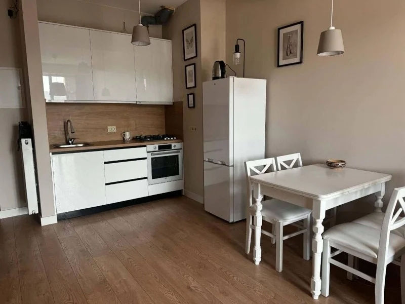 Арчи Исани: 2-комнатная, 54.0 м²