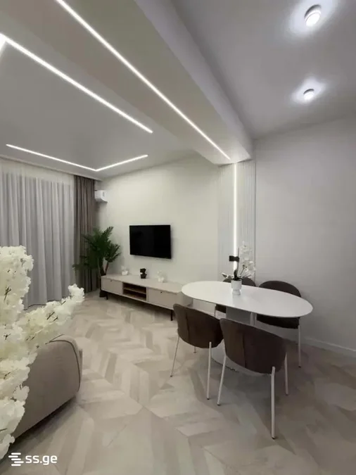 3 room Flat For Sale. Isani