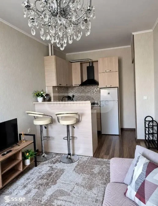 2 room Flat For Rent. Isani