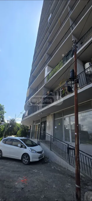 : Продаётся 1-комнатная квартира в районе аэропорта