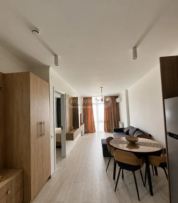 2-комнатная квартира, 60 кв.м, $550