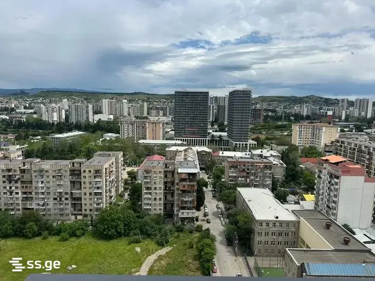 4-комнатная квартира на продажу. Дидубе