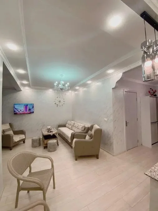 1+1 возле парка 6 Мая, $500
