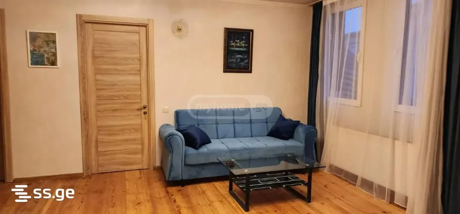 4 room Flat For Rent. Vake