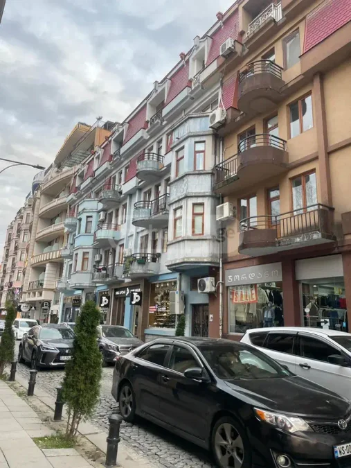 4-комнатная квартира в Старом Батуми, $950