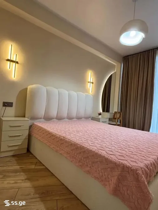 3-комнатная квартира в Тбилиси