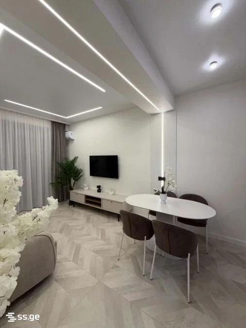 3 room Flat For Sale. Isani
