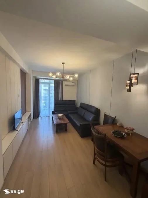 4 room Flat for rent. Isani