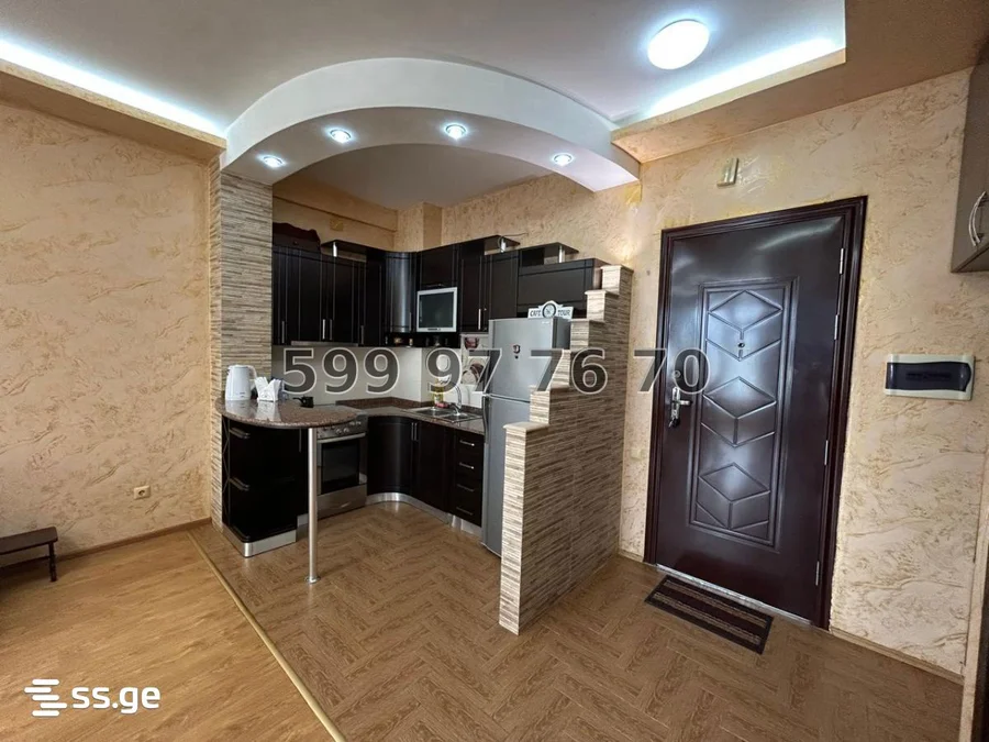 1+1 на Parnavaz Mepe Street 121 ძველი ბათუმის უბანი
