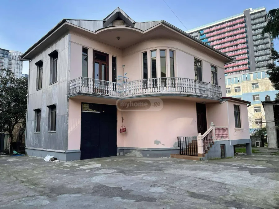 6 room Private House For Rent