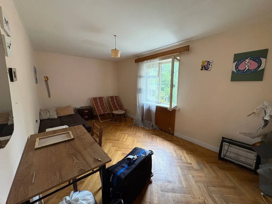 Комната у метро Делиси, $250